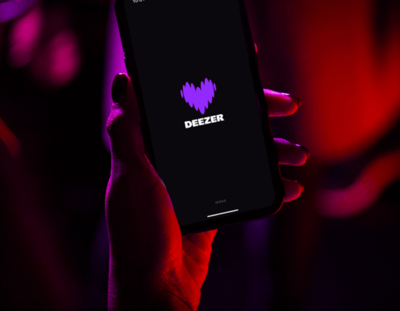 20241206 Deezer ImageBank FINAL DEE00774 1 2 1240x600 1 900x435 1