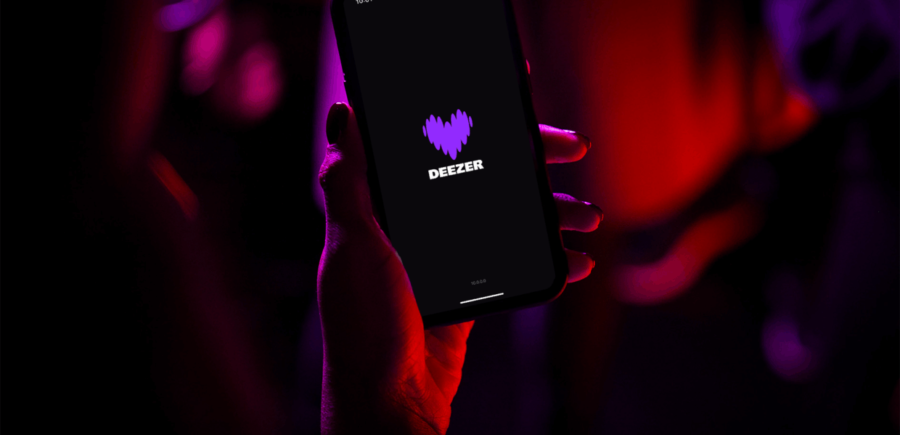 20241206 Deezer ImageBank FINAL DEE00774 1 2 1240x600 1 900x435 1